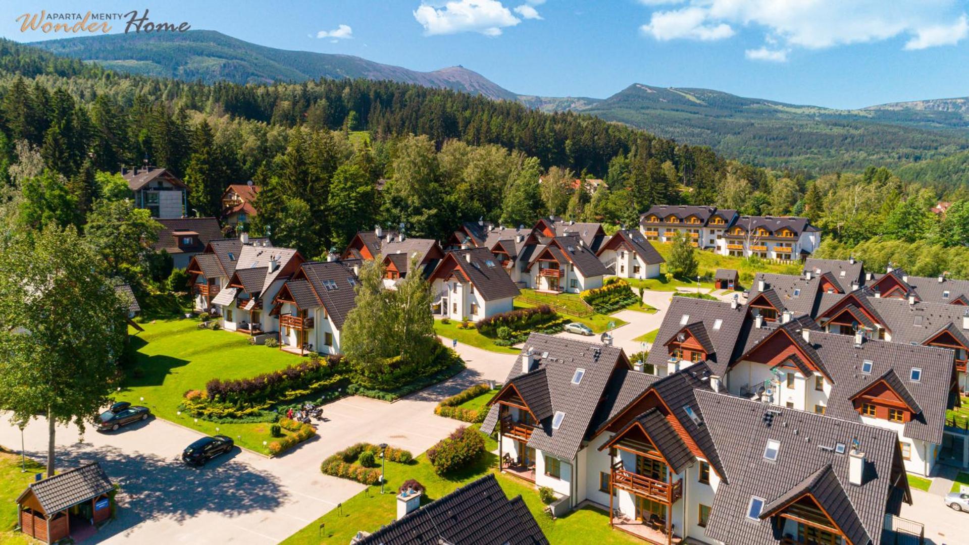 Wonder Home - Domki Gorskie Na Osiedlu Dozorowanym, Z Kominkami I Placem Zabaw Karpacz Exterior foto